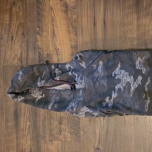 Gray Camo Hoodie/Sweatshirt